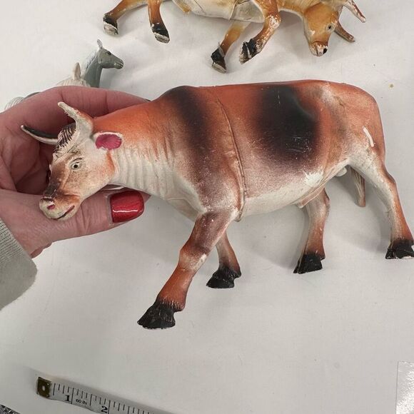 Vintage 1980s IMPERIAL Horse Dark Brown Cows Bull Figures Group of 6 Barn Animal - Picture 3 of 16